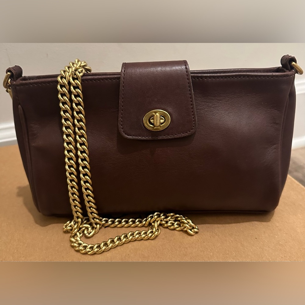 Vintage Coach Legacy Demi Turn Lock Bag – Brown Leather | Brass Chain Strap
